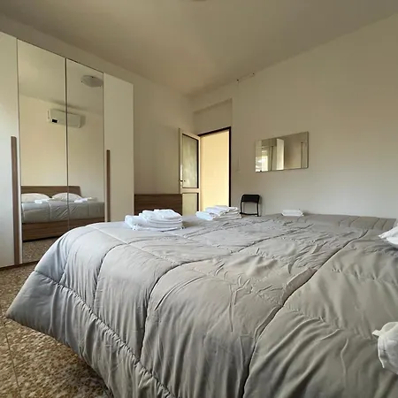O&r Apartment Crema